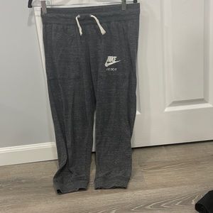Nike Cropped Joggers- Great Condition